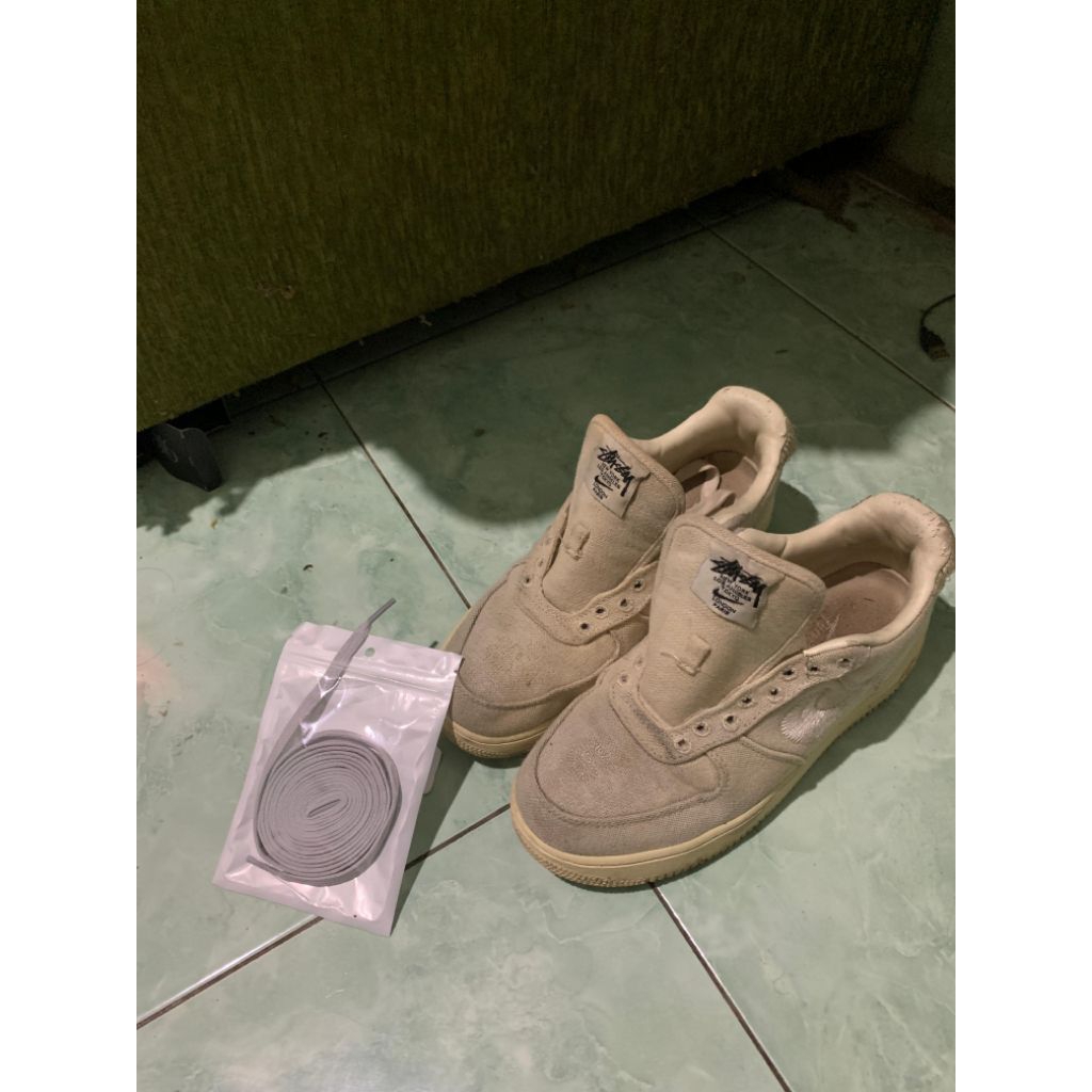 PRELOVED NIKE AIR MAX STUSSY