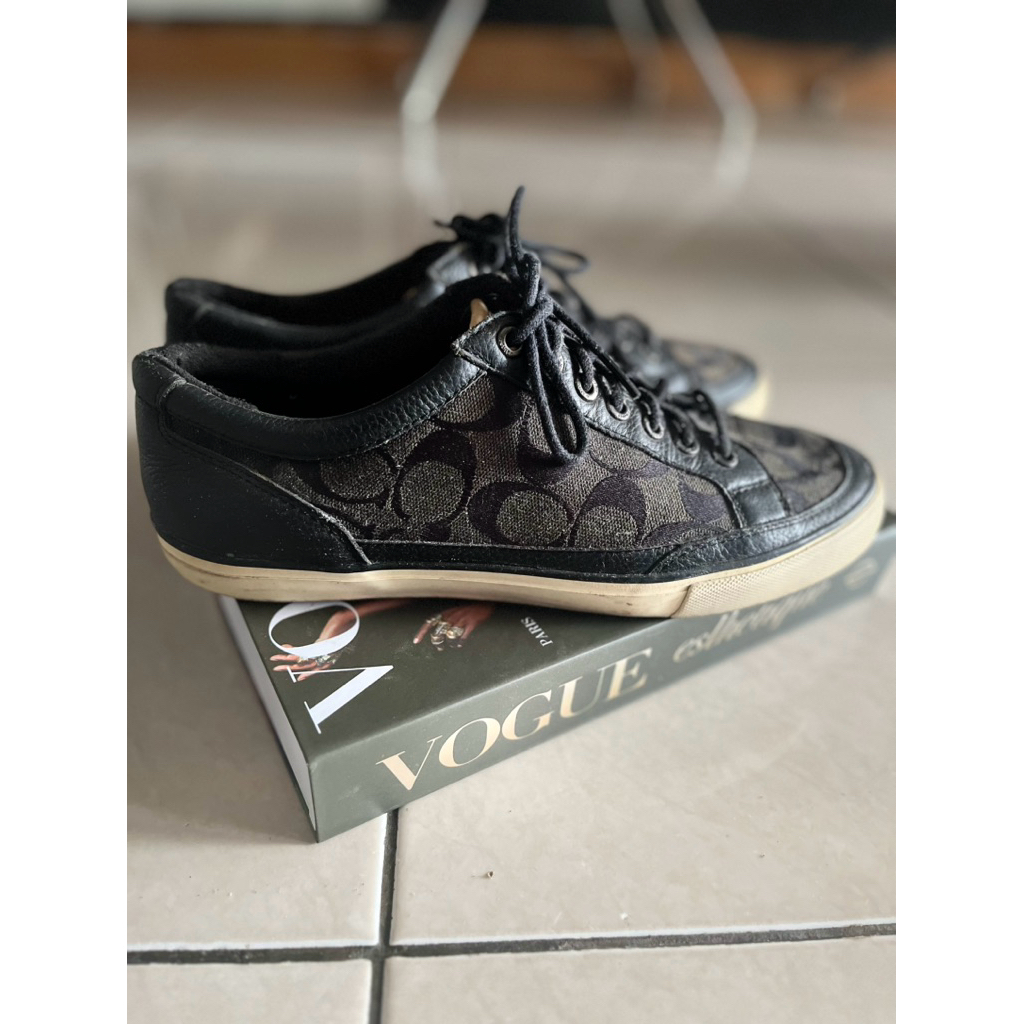 preloved sepatu pria coach original