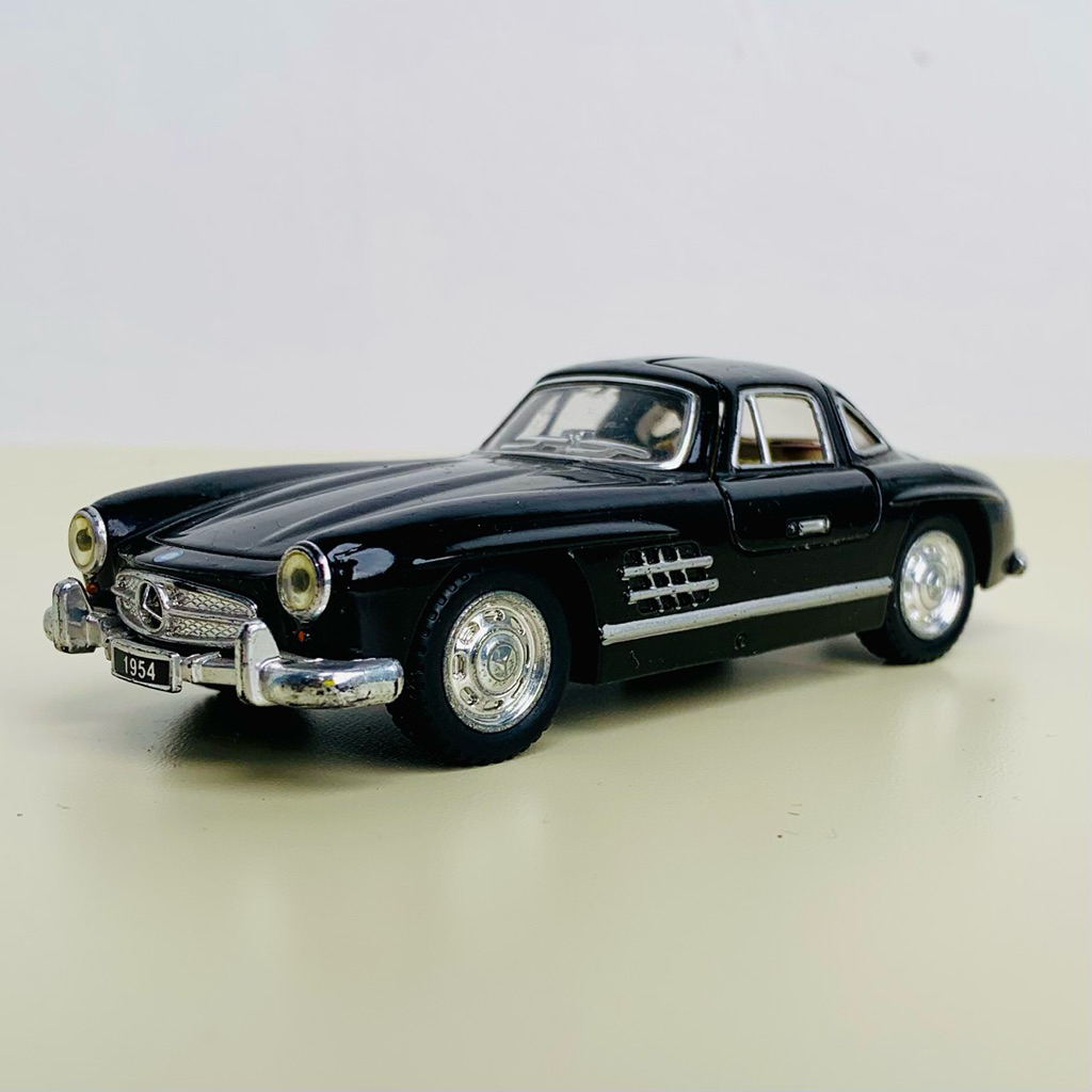 KINSMART 1954 MERCEDES BENZ 300sl Classic Hitam
