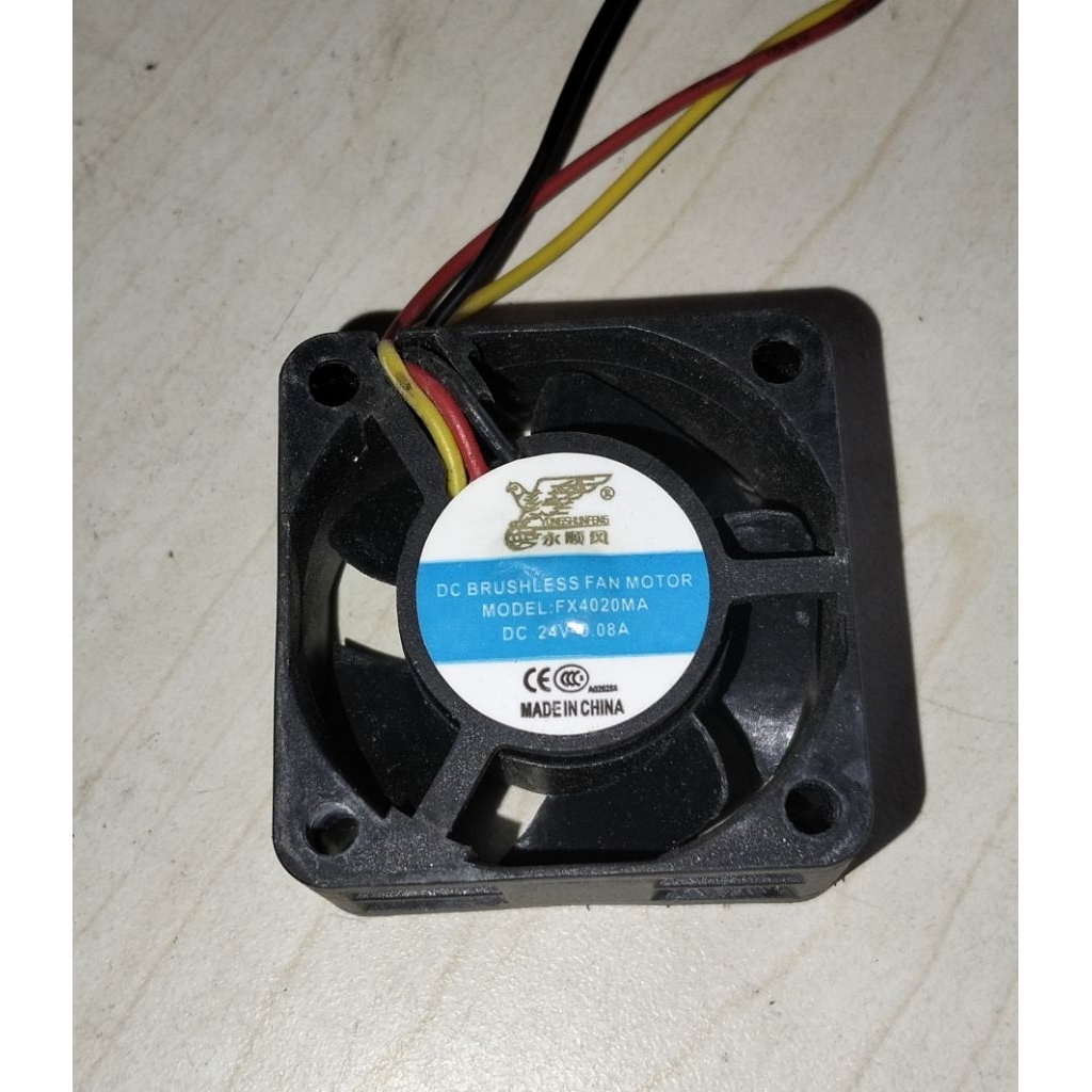 KIPAS FAN 3PIN 4X4 24V 0.8A T 2CM BEKAS