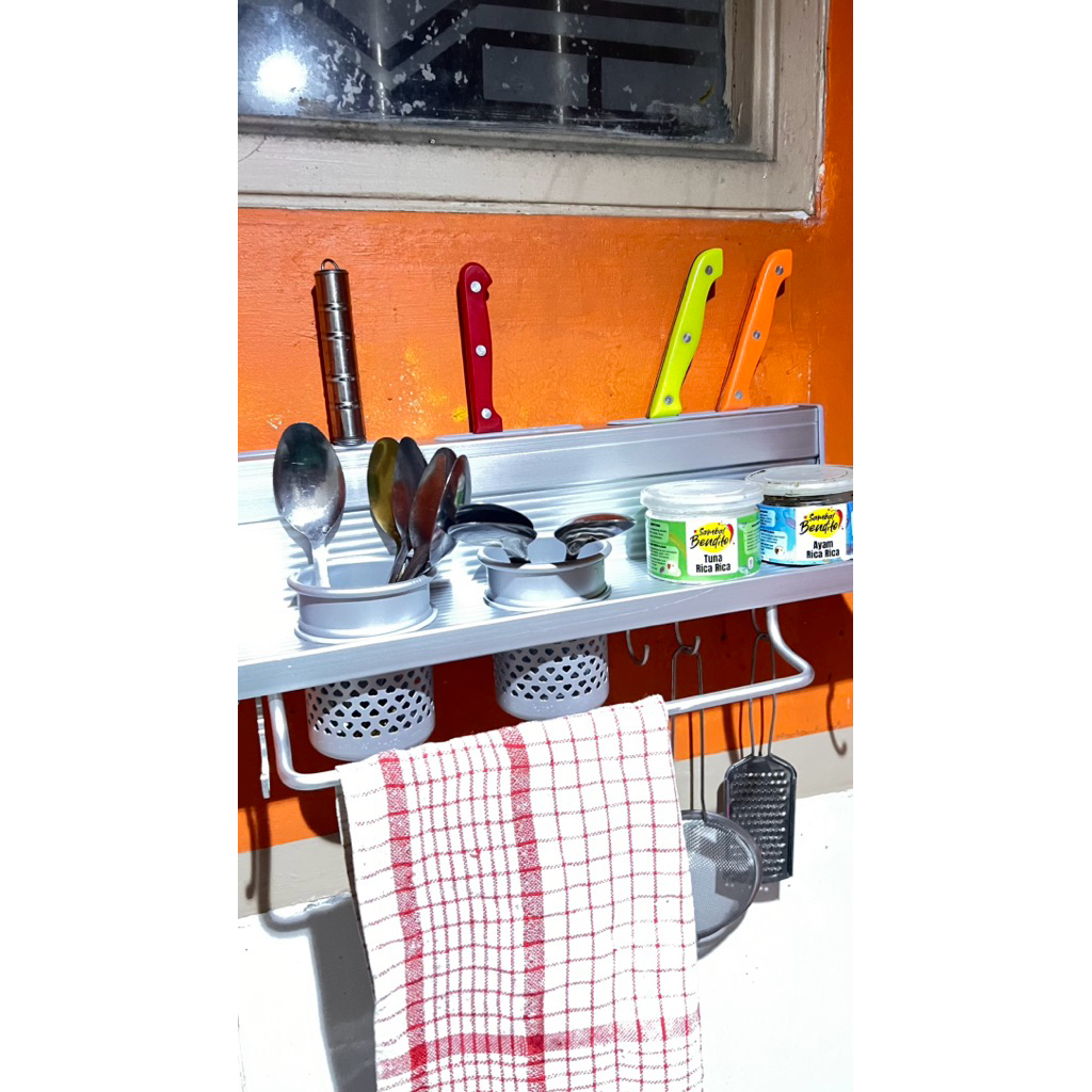 Rak Gantungan Dinding Dapur Tempel Tembok Serbaguna