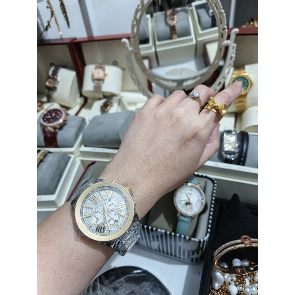 Jam tangan MK Wren Chronograph Two-Tone Ladies Watch