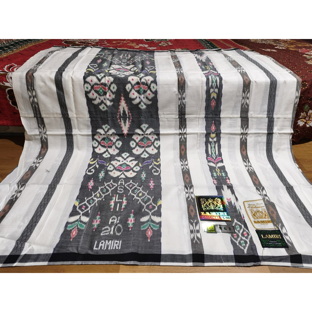 sarung Lamiri sutra mgt Putih Termura terlembut