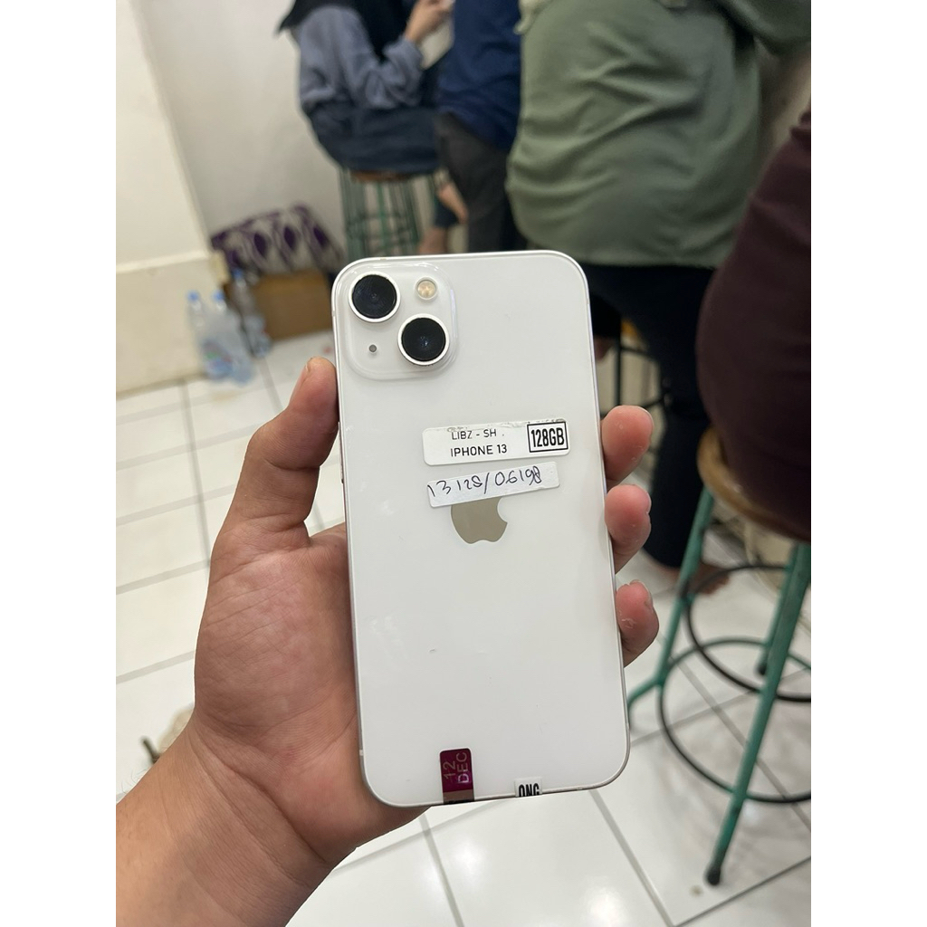 iPhone 13 128