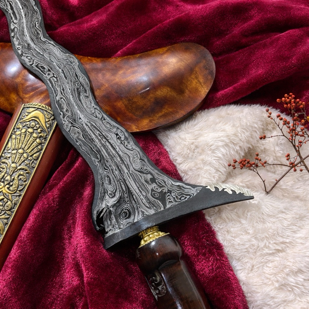 Keris Sengkelat Tangguh HB VII Pamor Segoro Muncar