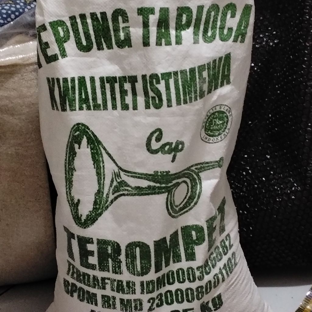 tepung tapioka cap terompet 1 karung