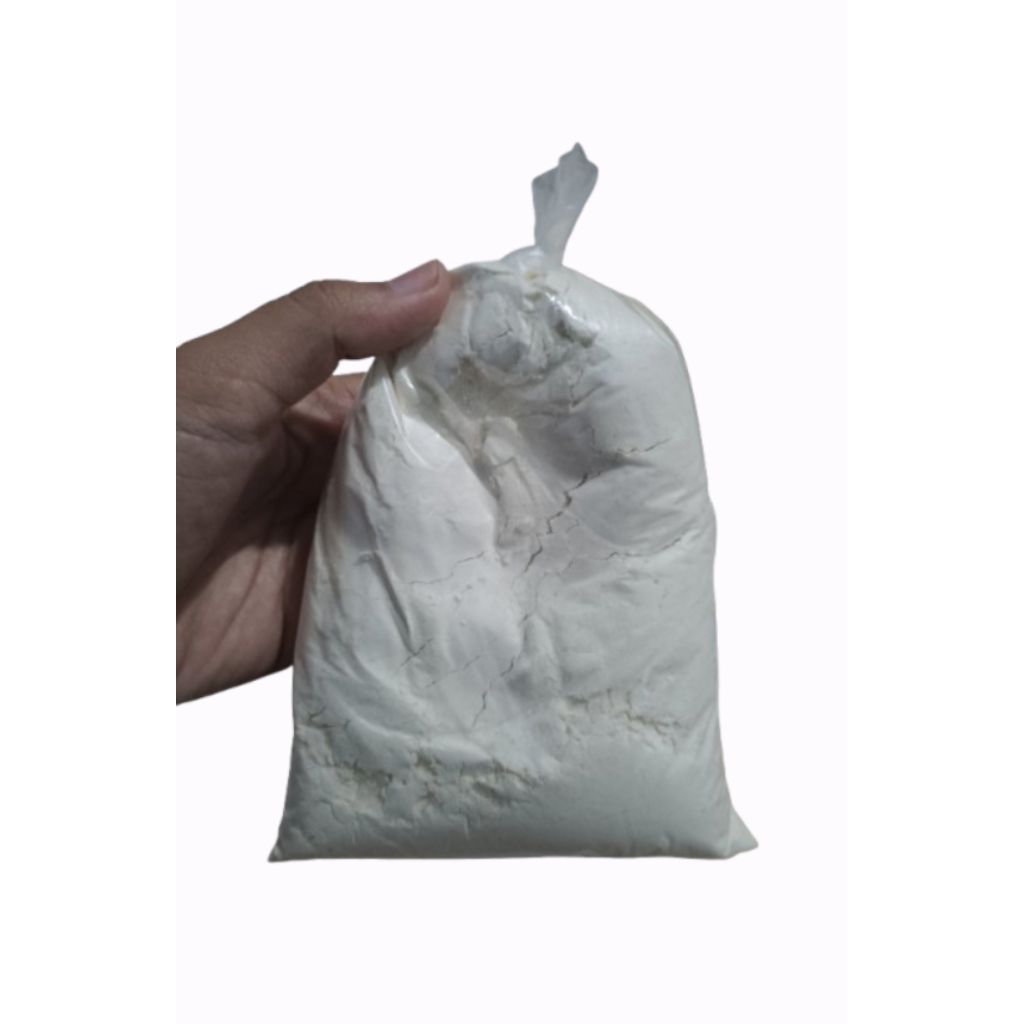 Tepung terigu 250 gram