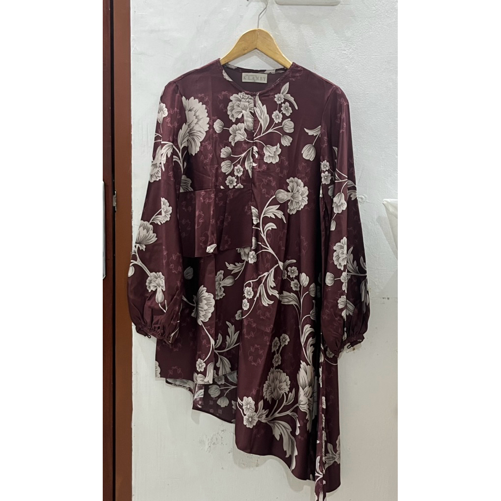 Atasan/Tunik Wanita Wearing Klamby