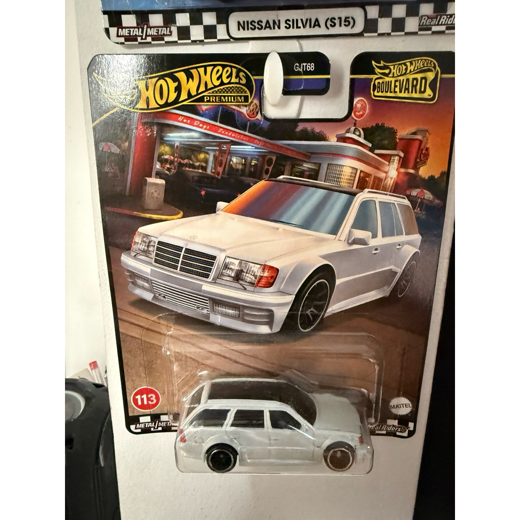 Hot wheels Premium Mercedes Benz E 36 AMG