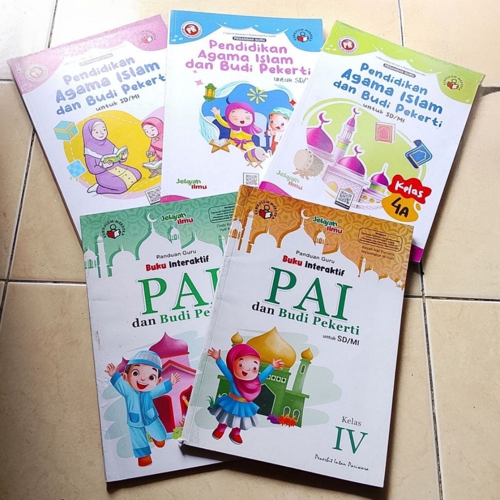ORIGINAL Buku PR Pegangan Guru - PENDIDIKAN AGAMA ISLAM DAN BUDI PEKERTI Untuk SD/MI KURMER - Penerb