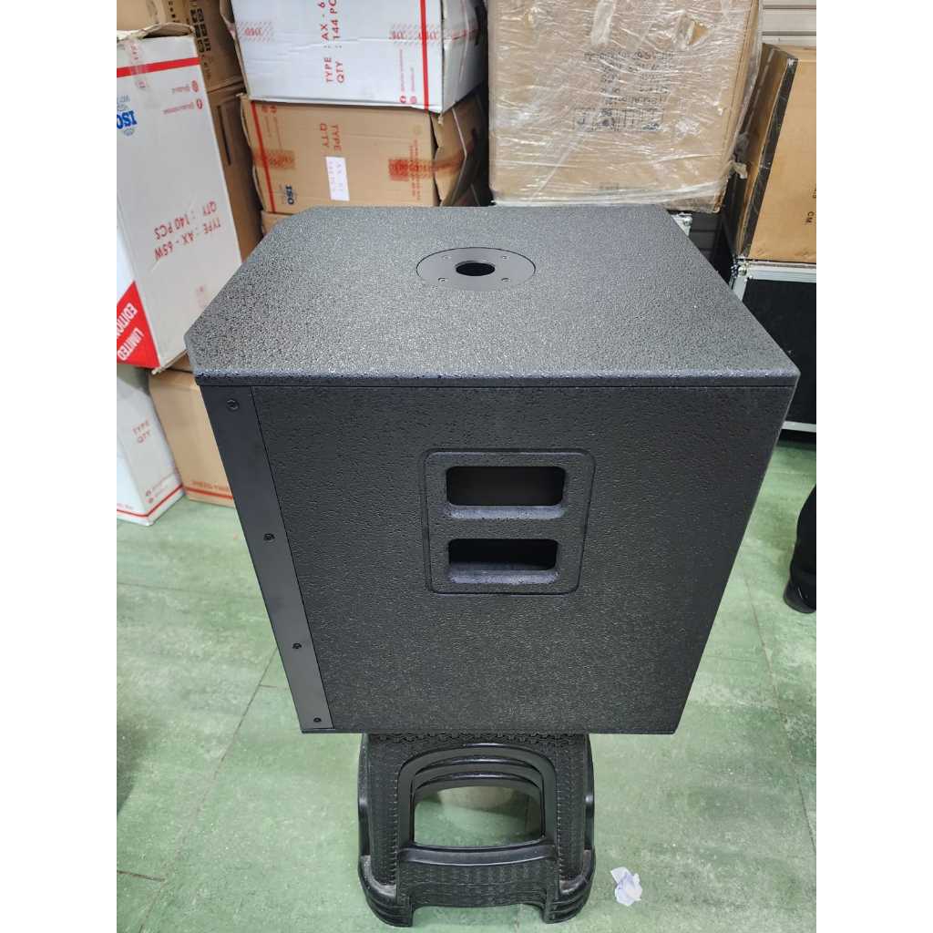 Subwoofer Aktif BLACK SPIDER 12 inch SSW112 / SSW-112 – Active Indoor Subwofer black spider