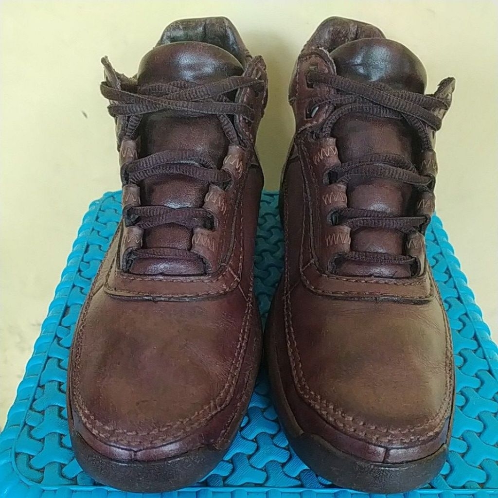 Sepatu Second Clark Kulit Size 42 Insole 26,5 cm