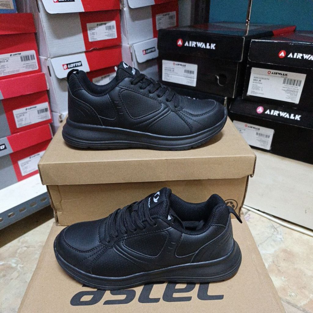 Sepatu Olahraga Astec Lewis Full Black Original Resmi Sport Station
