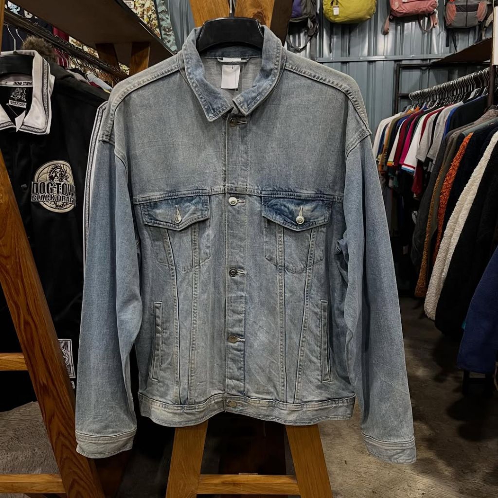 jaket jeans 8 SECONDS tebal jumbo size XXL casual bagus