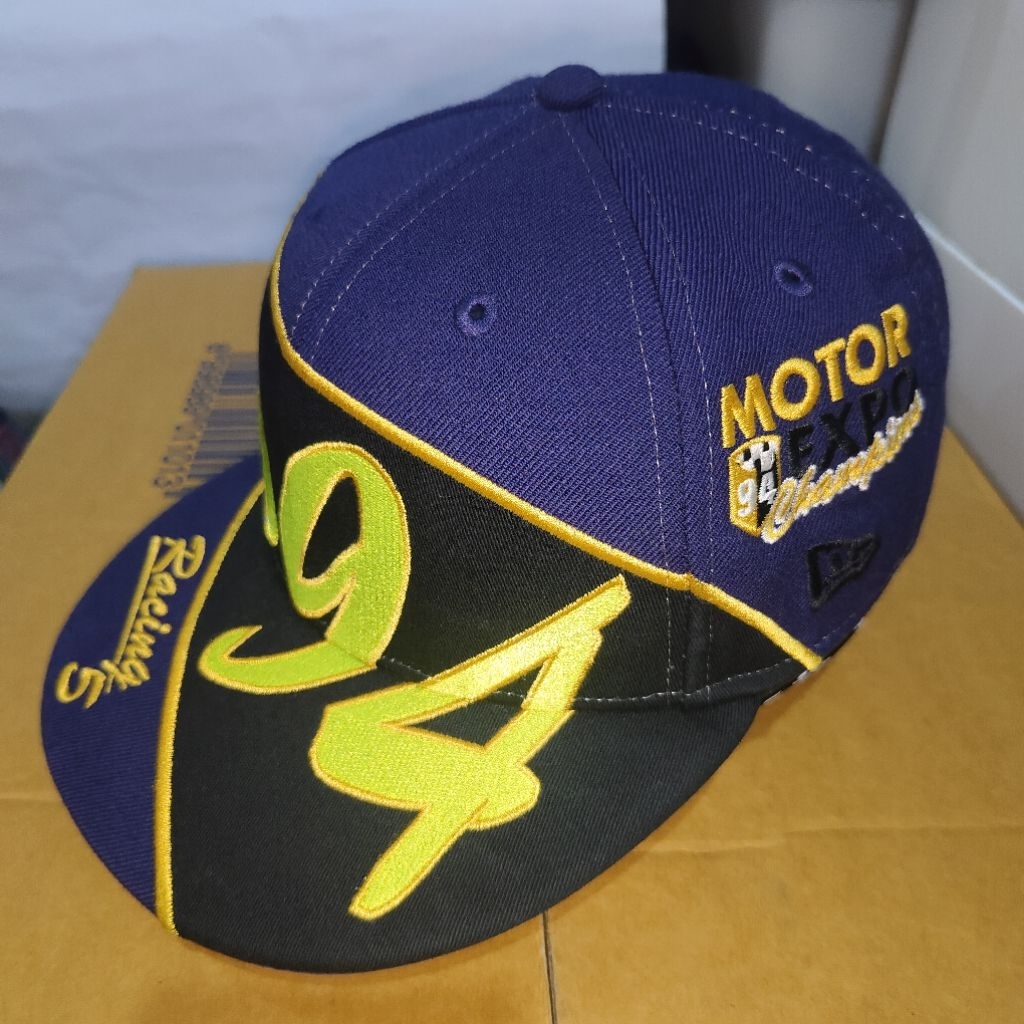 topi new era 59Fifty Supreme 94