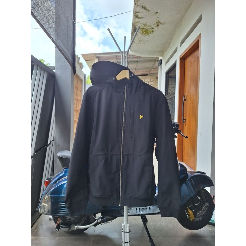 Jaket Lyle & Scott Shoftshell - Black