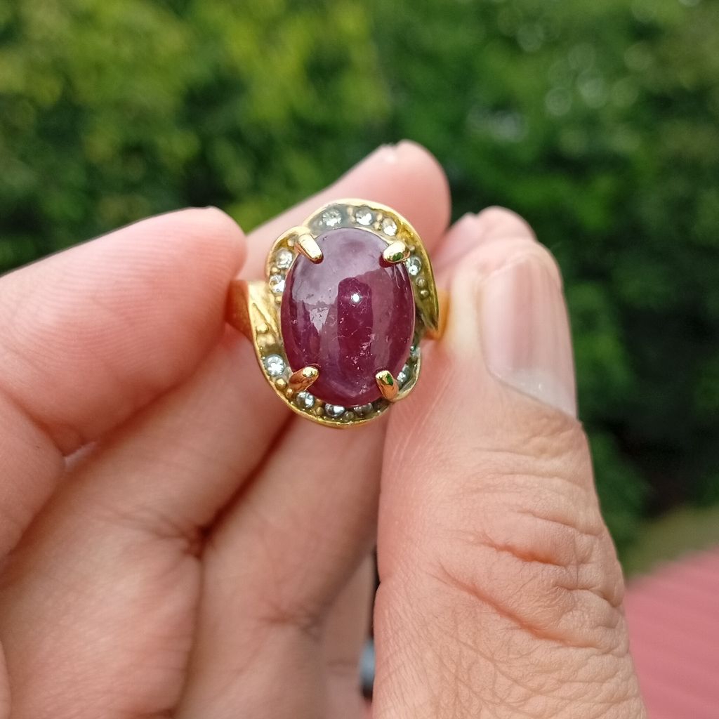 Natural Ruby Africa 7.40 ct ring Titanium