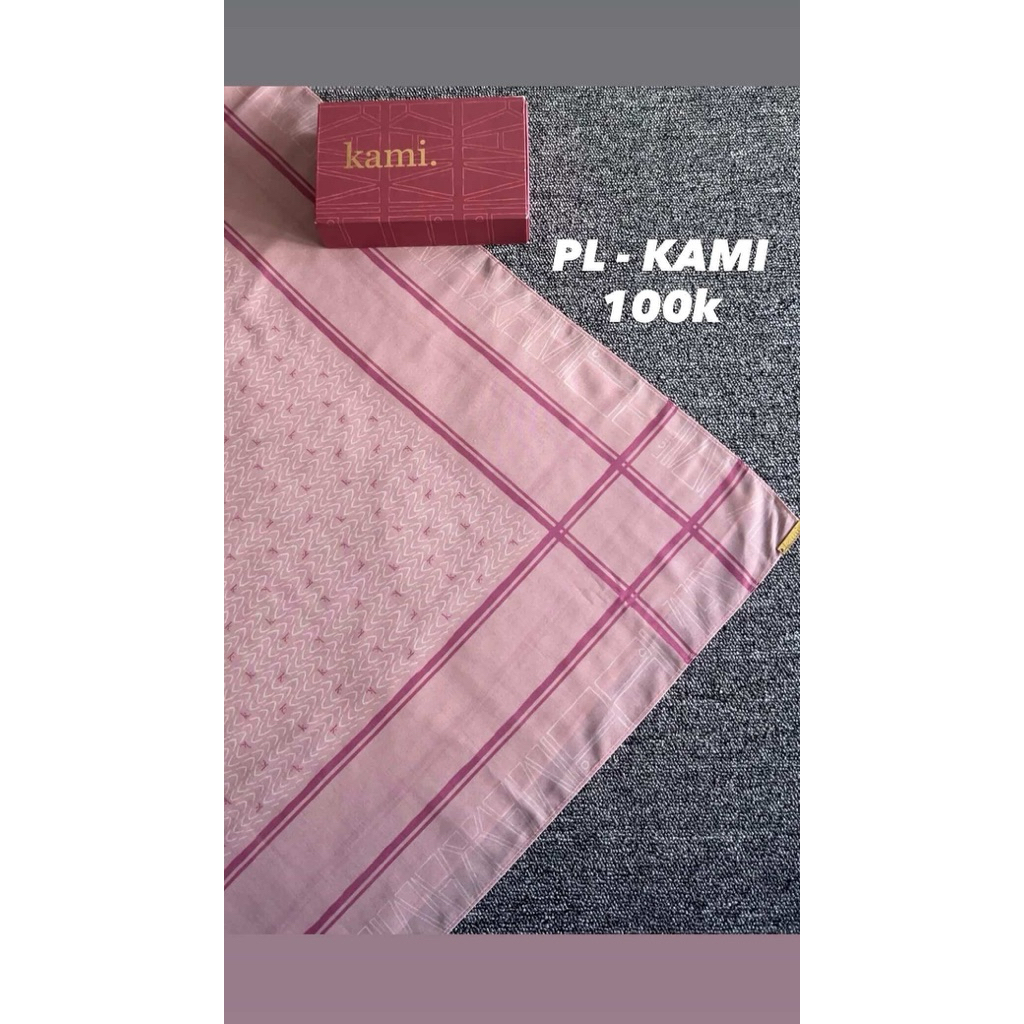 Preloved Scarf KAMI