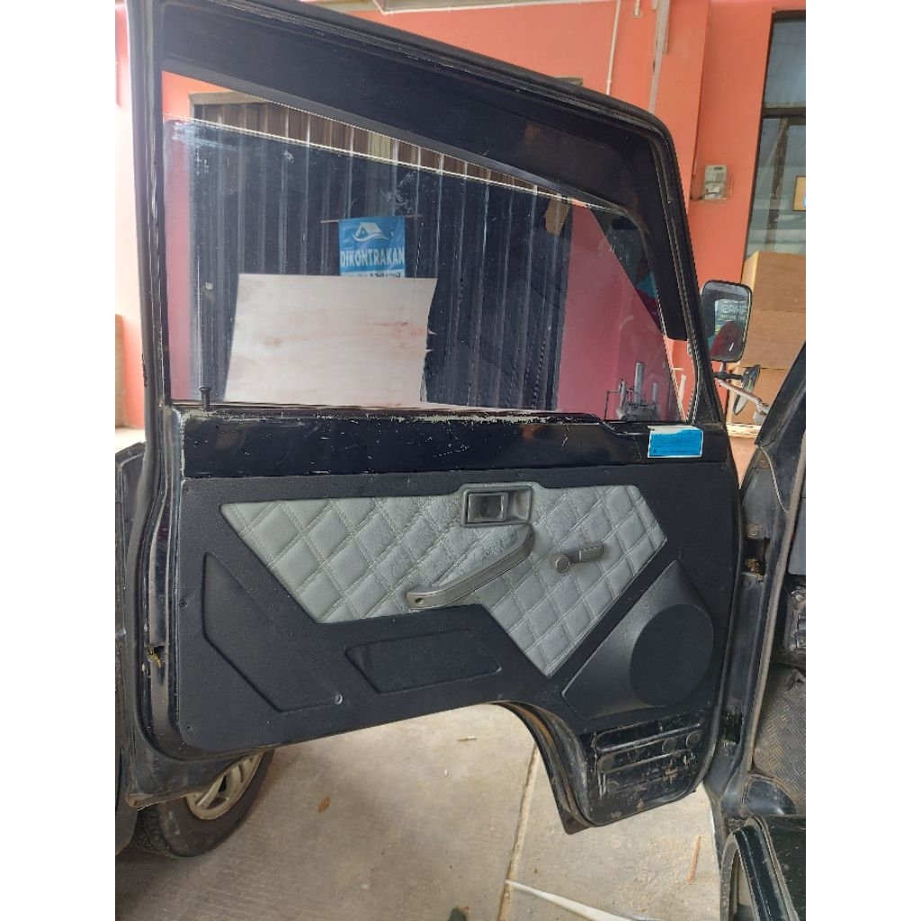Doortrim variasi L300