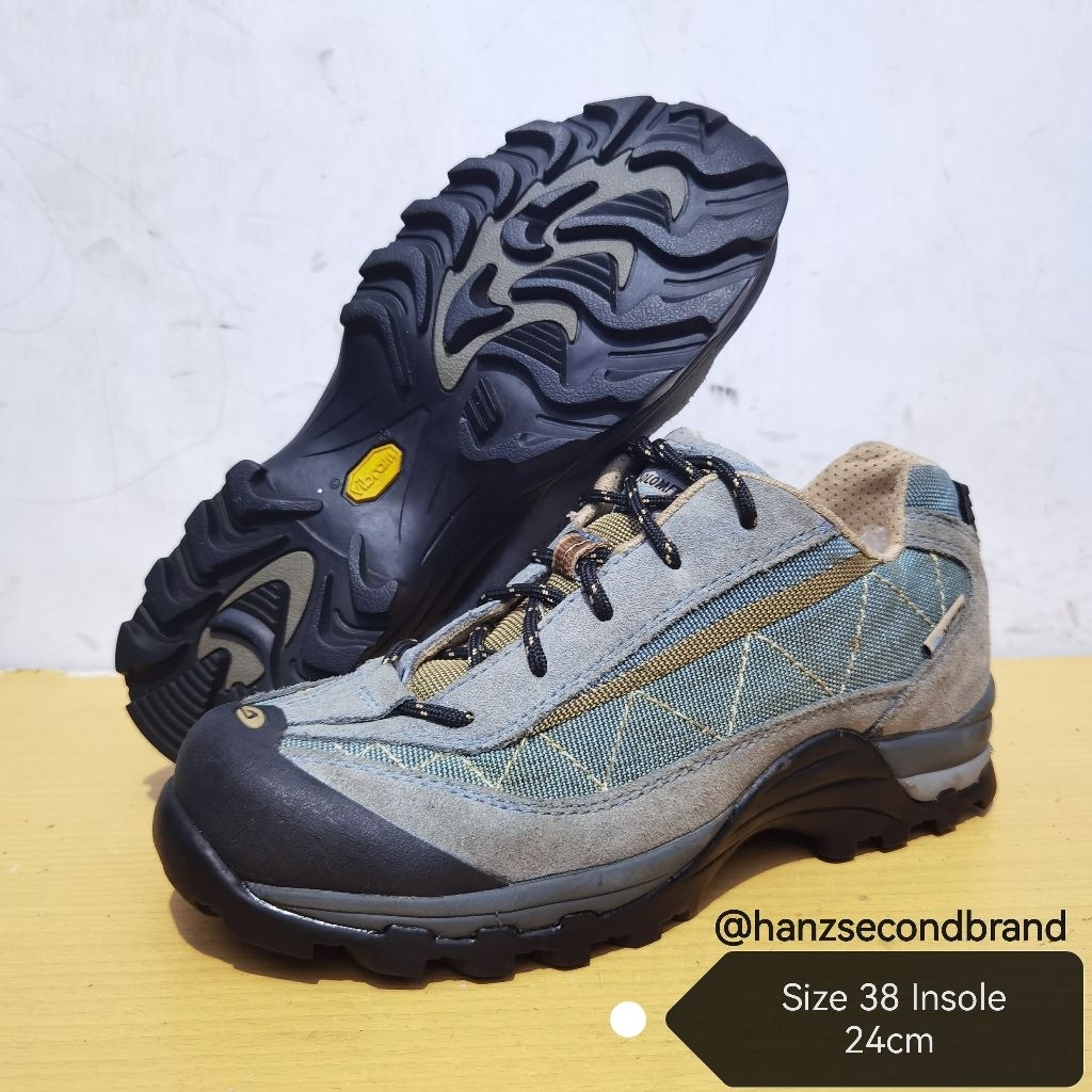 SEPATU DOLOMITE 38