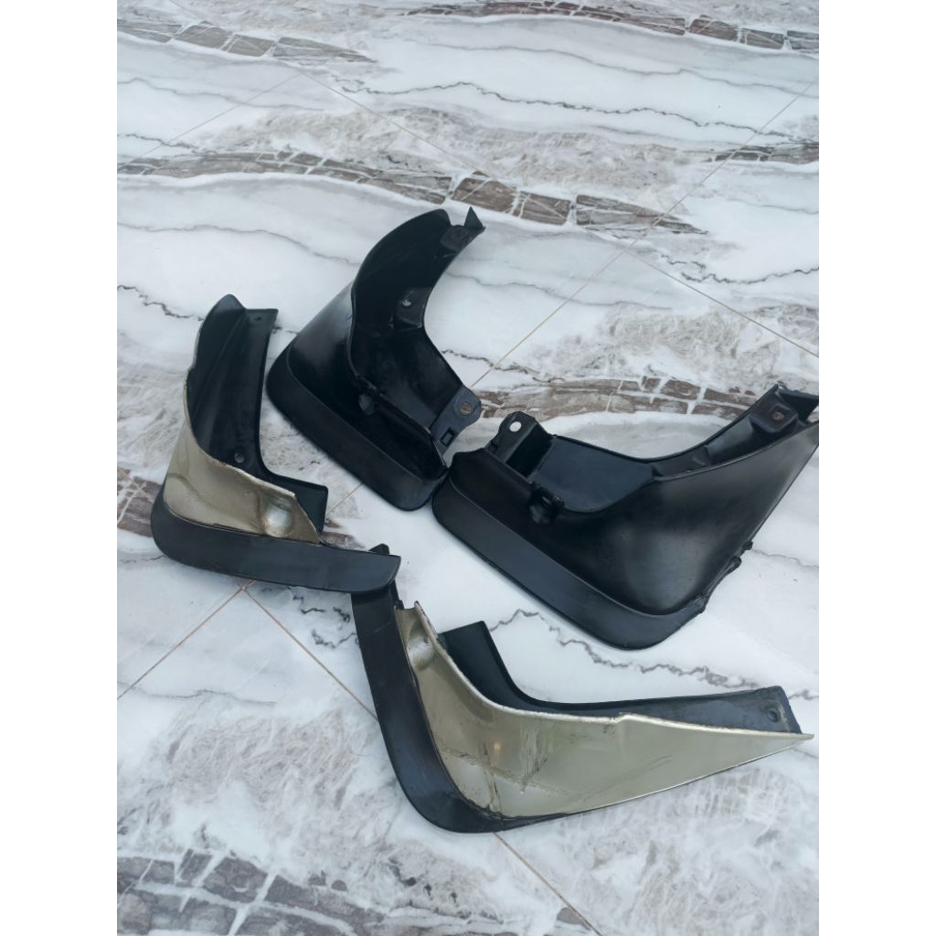 mudguard karet lumpur Corona absolute st191