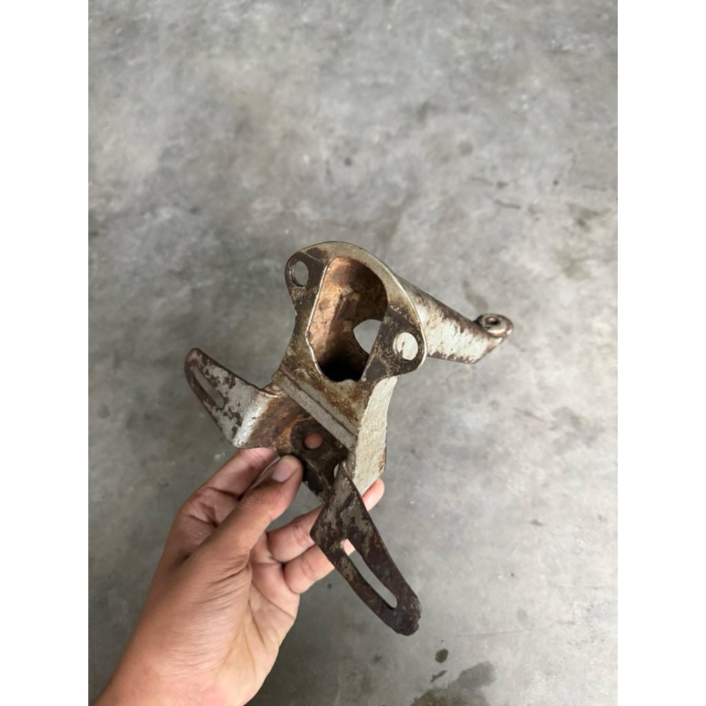 Pangkon stoplamp dt100