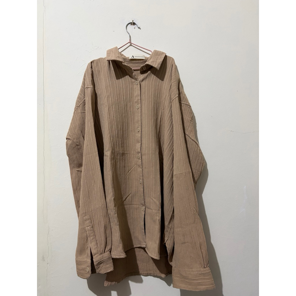 Kemeja Coklat Arascarf untuk Kerja