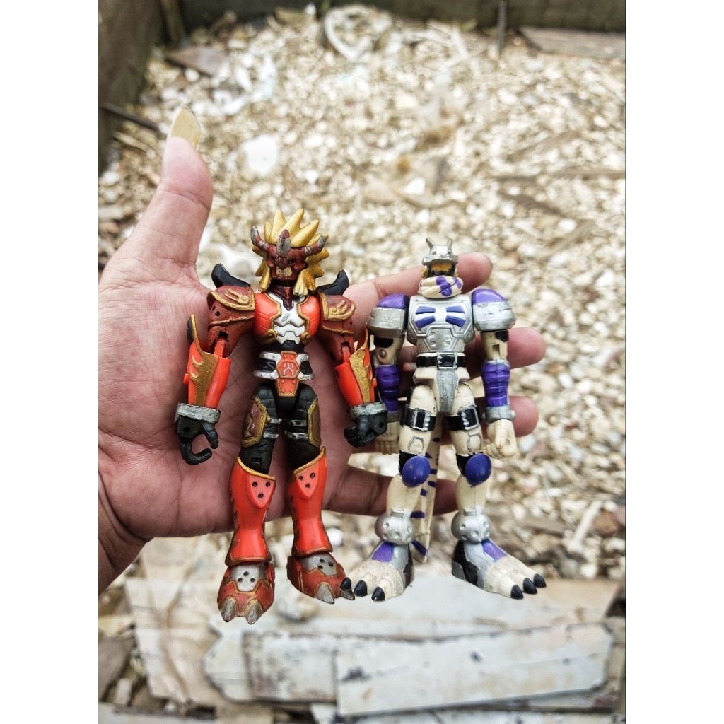 action figure mainan digimon frontier agmimon dan wolfmon