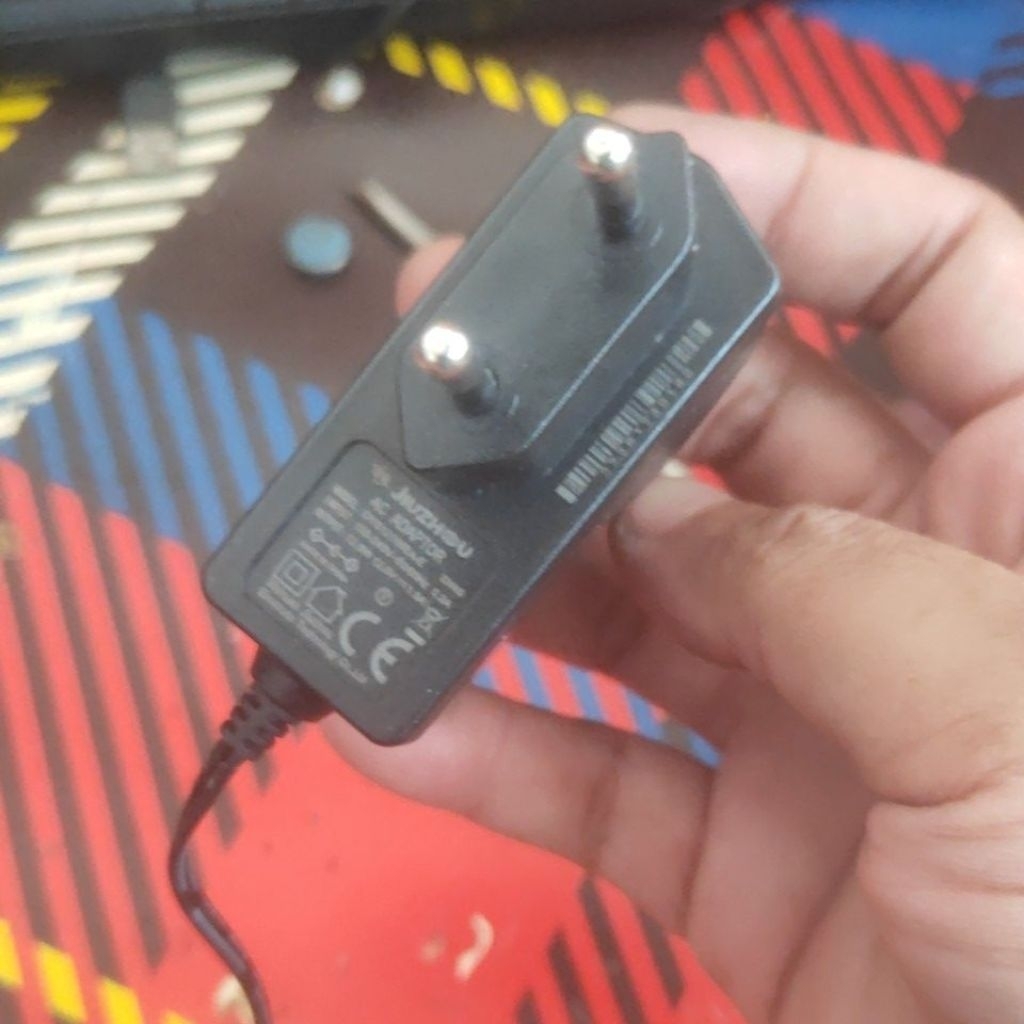 Adaptor wifi kualitas bagus Jiuzhou dan Meic 12V 1A