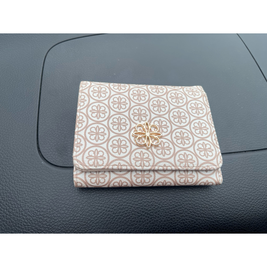 Preloved dompet les catino