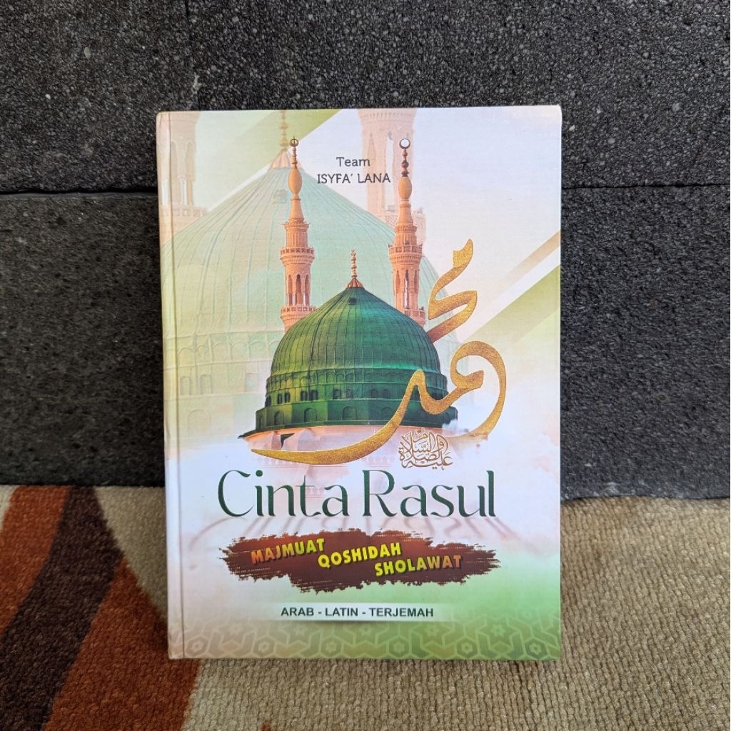 Buku sholawat lengkap cinta rasul hard cover sholawat dan terjemah majmuat qoshidah sholawat arab - 