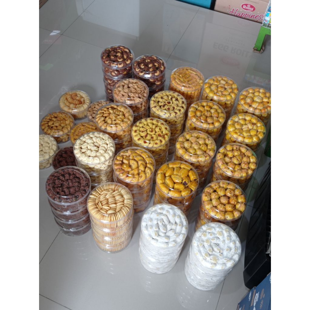 Aneka Kuker Lebaran, Nastar, kastangel, semprit, coklat mede, lidah kucing, chocochip, sagu keju, co