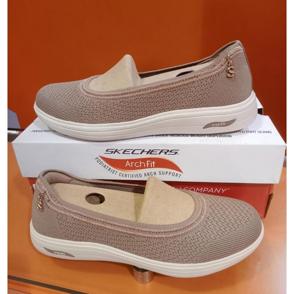 SLIPON WANITA SKECHERS ARCH FIT