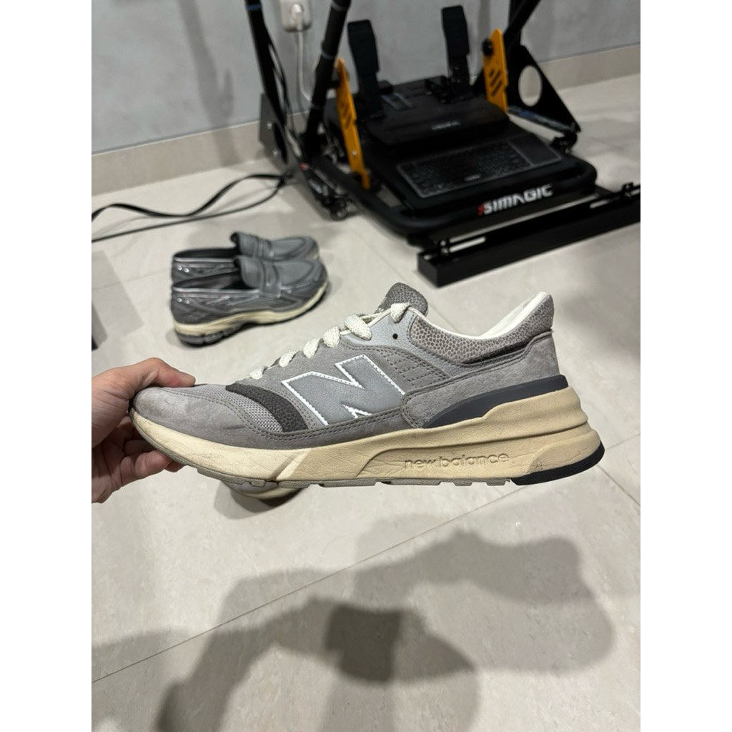 Sepatu New Balance 997R Shadow Gray