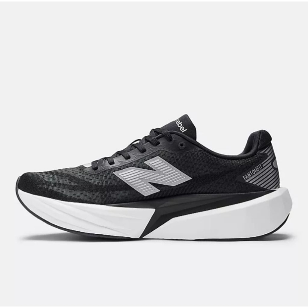Sepatu Lari Nb FuelCell Rebel v5 " Black / Silver Metallc "