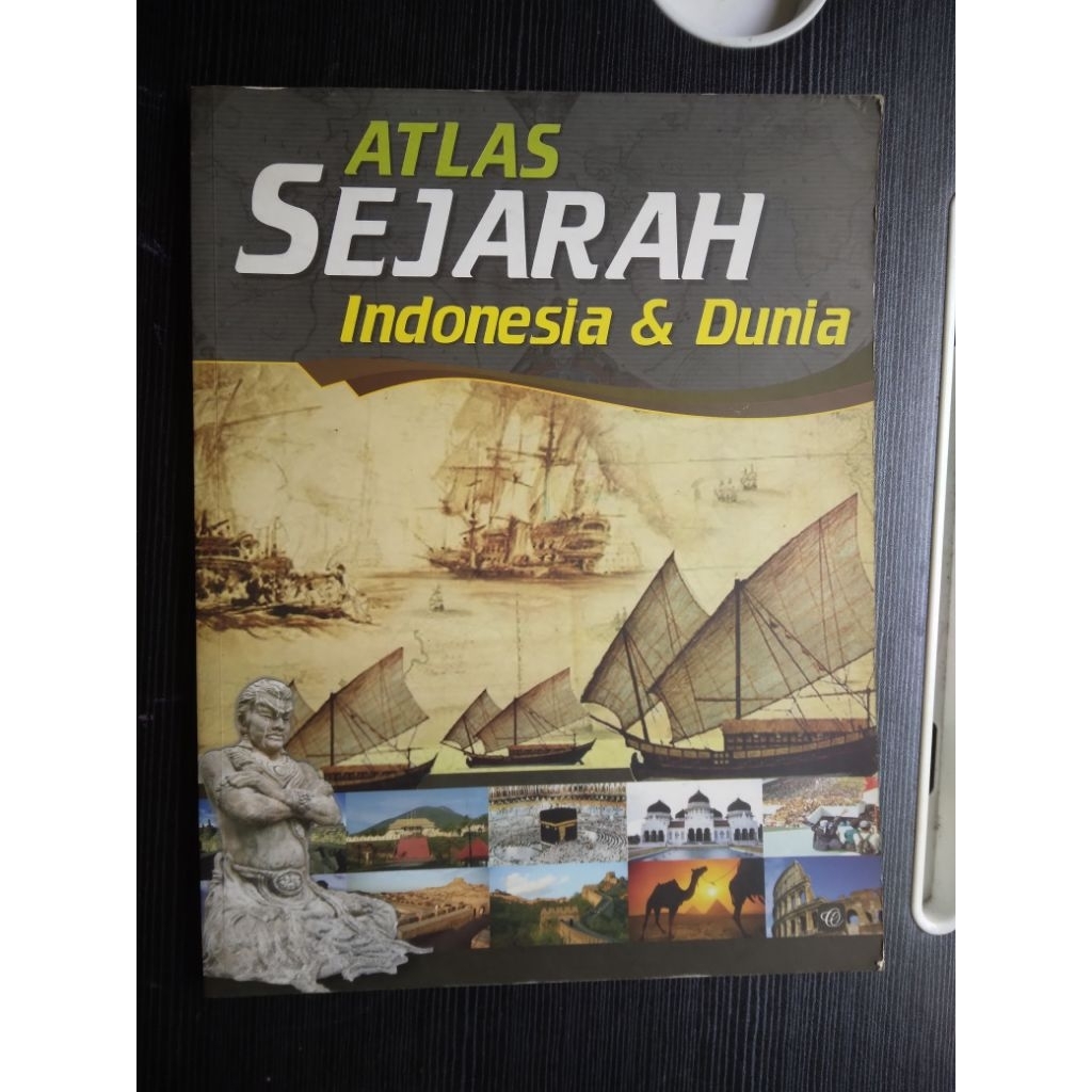 ATLAS SEJARAH INDONESIA DAN DUNIA