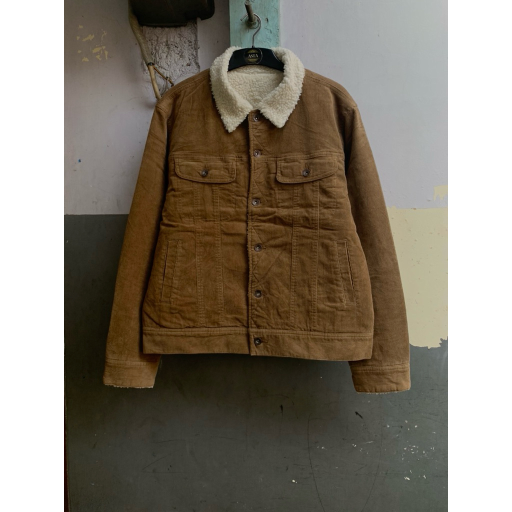 Jacket pria GU trucker preloved