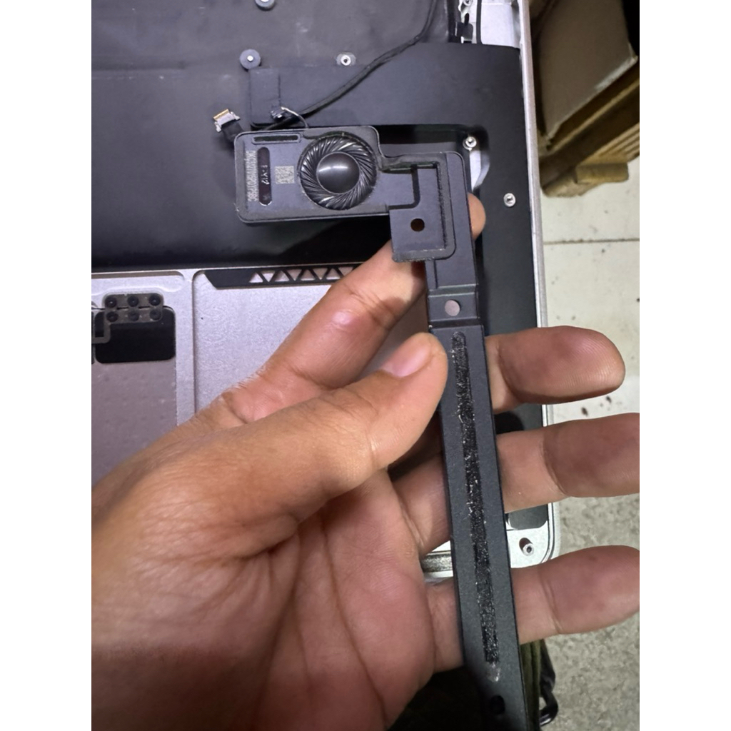 speaker original second macbook air dan pro