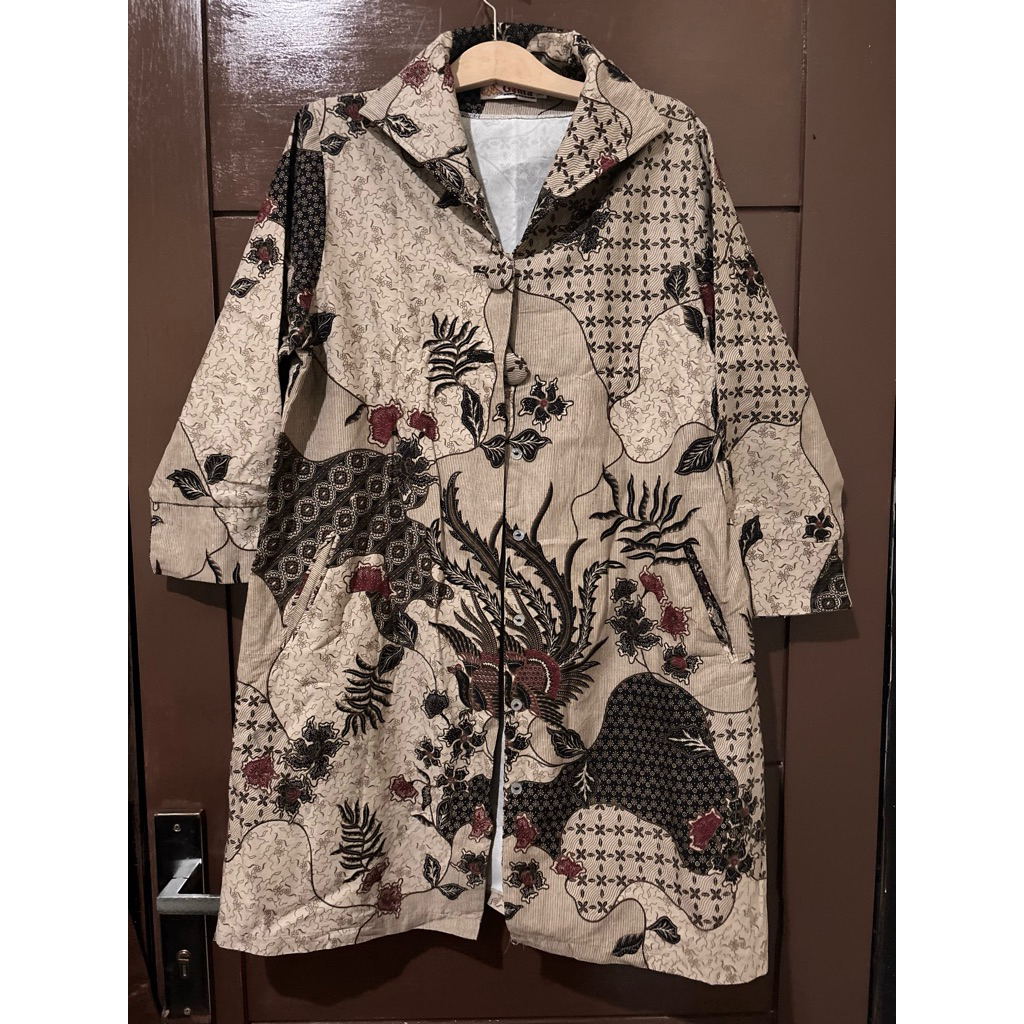 PRELOVED BATIK COKLAT MUDA