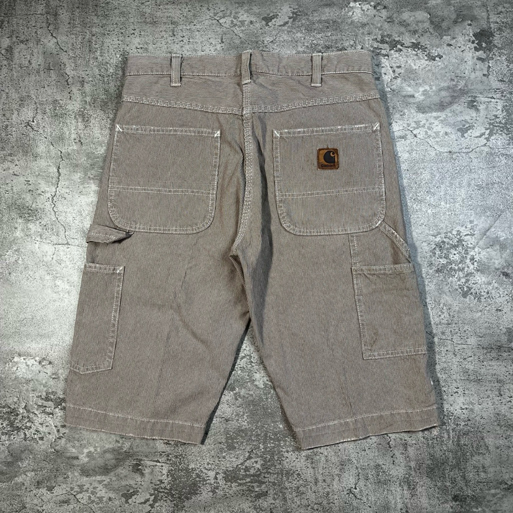 celana pendek charhartt size 32