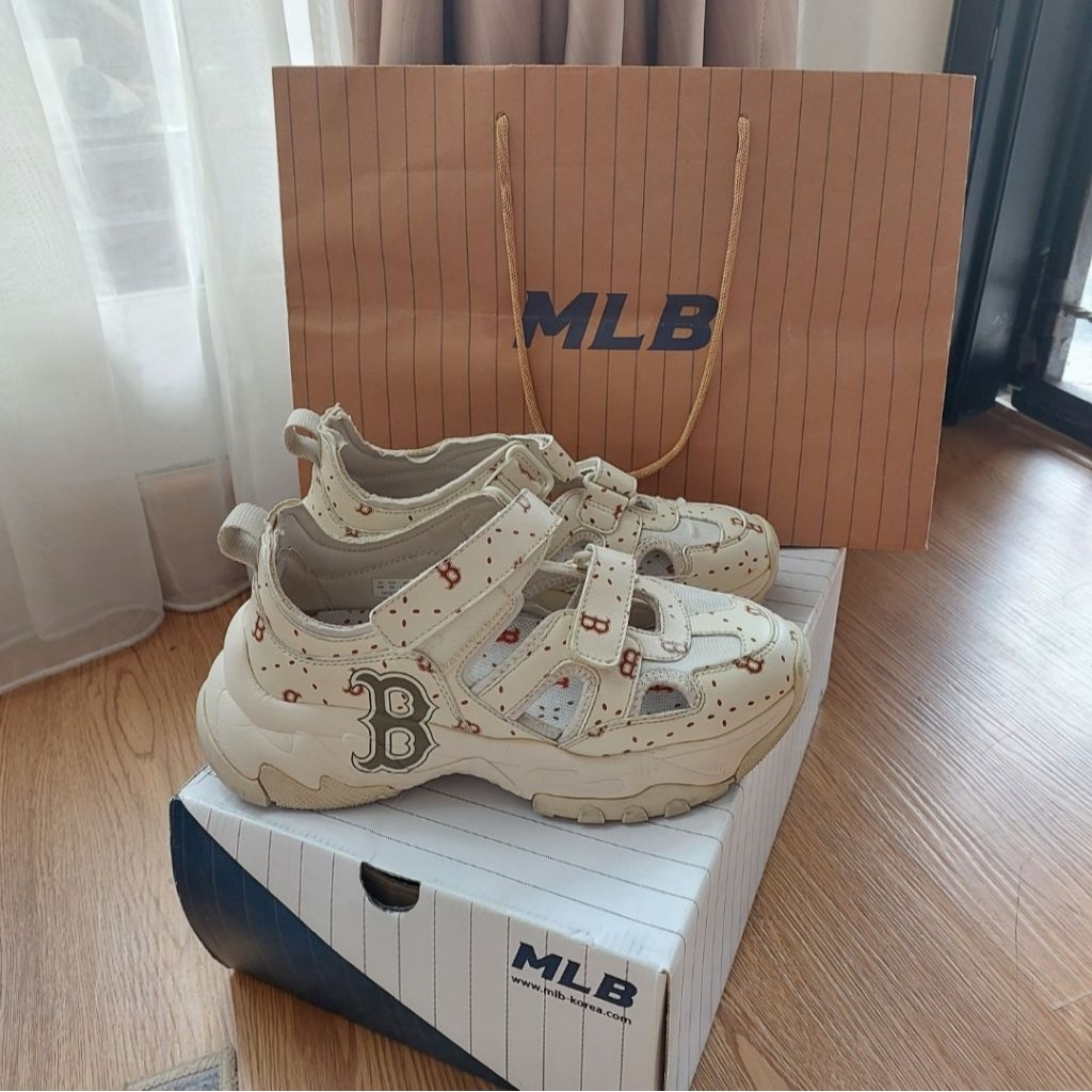 Sepatu MLB Bigball Chunky Preloved Sneakers
