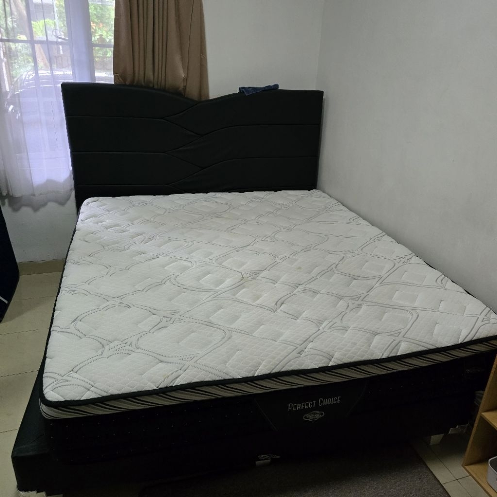 Preloved Kasur Dipan Comforta Perfect Choice Full Set – Baca Minus