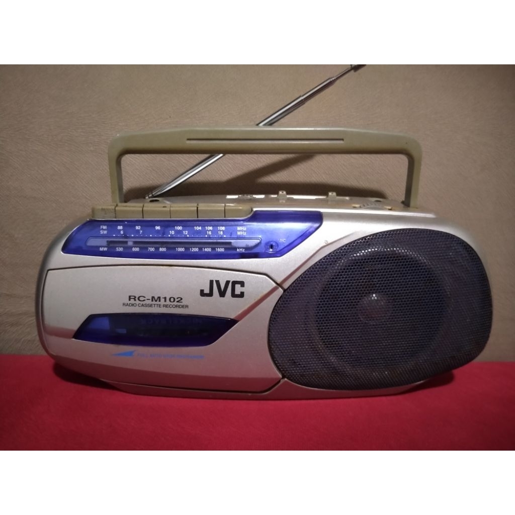Radio Tape JVC mini compo nyala