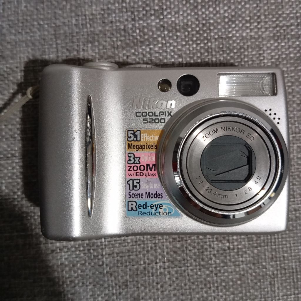 Kamera Digital Nikon Coolpix 5200