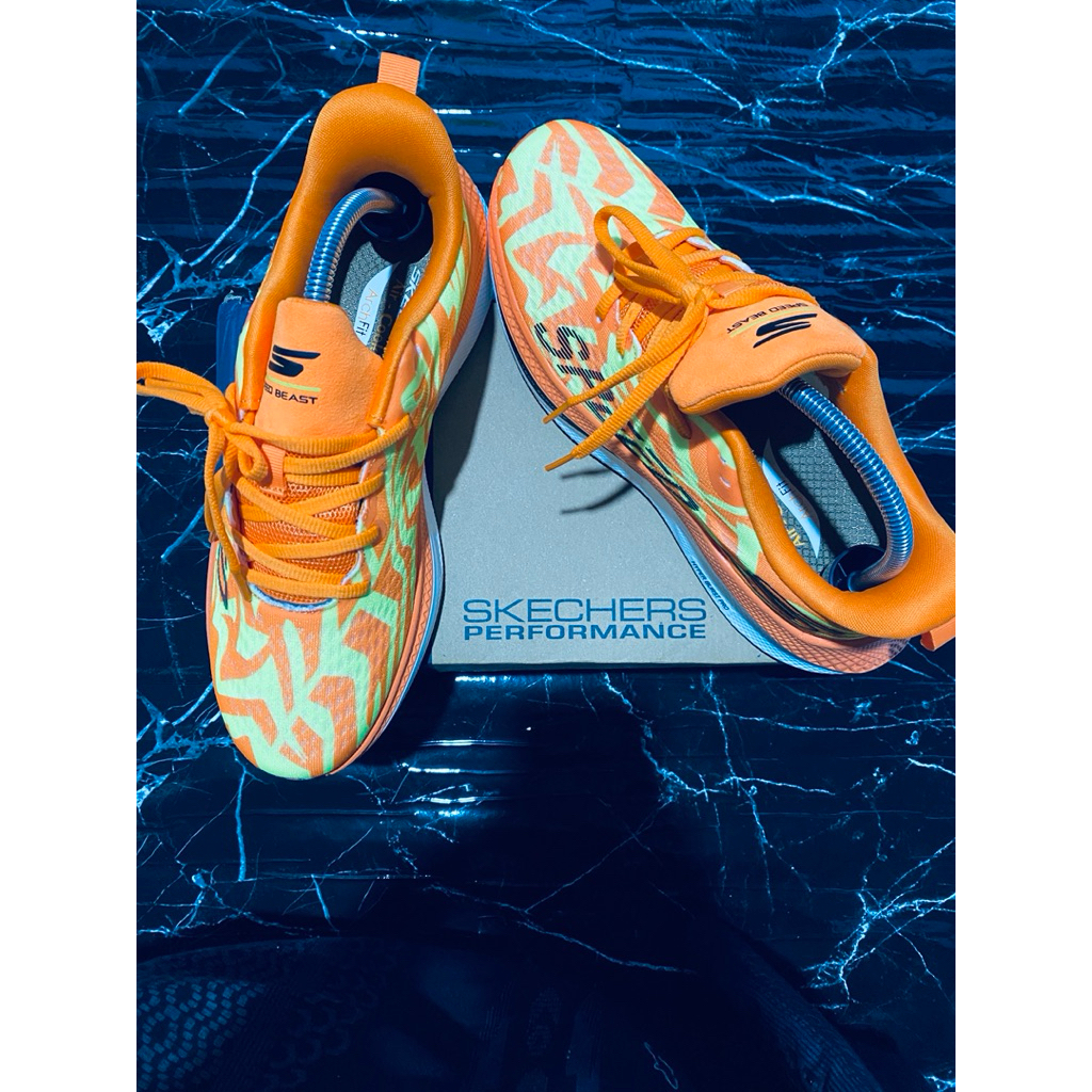 Sepatu Running Skechers