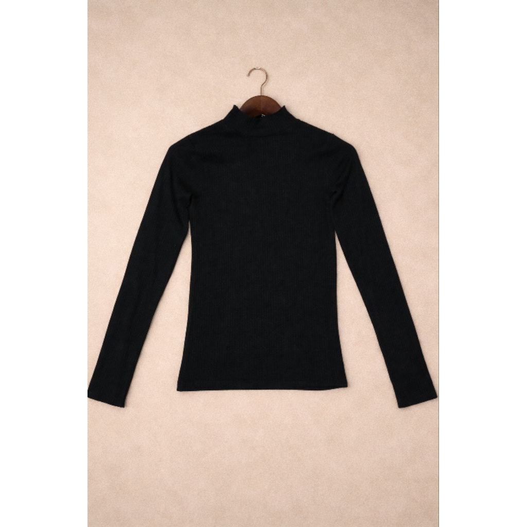 Baju Atasan Wanita Hitam Polos