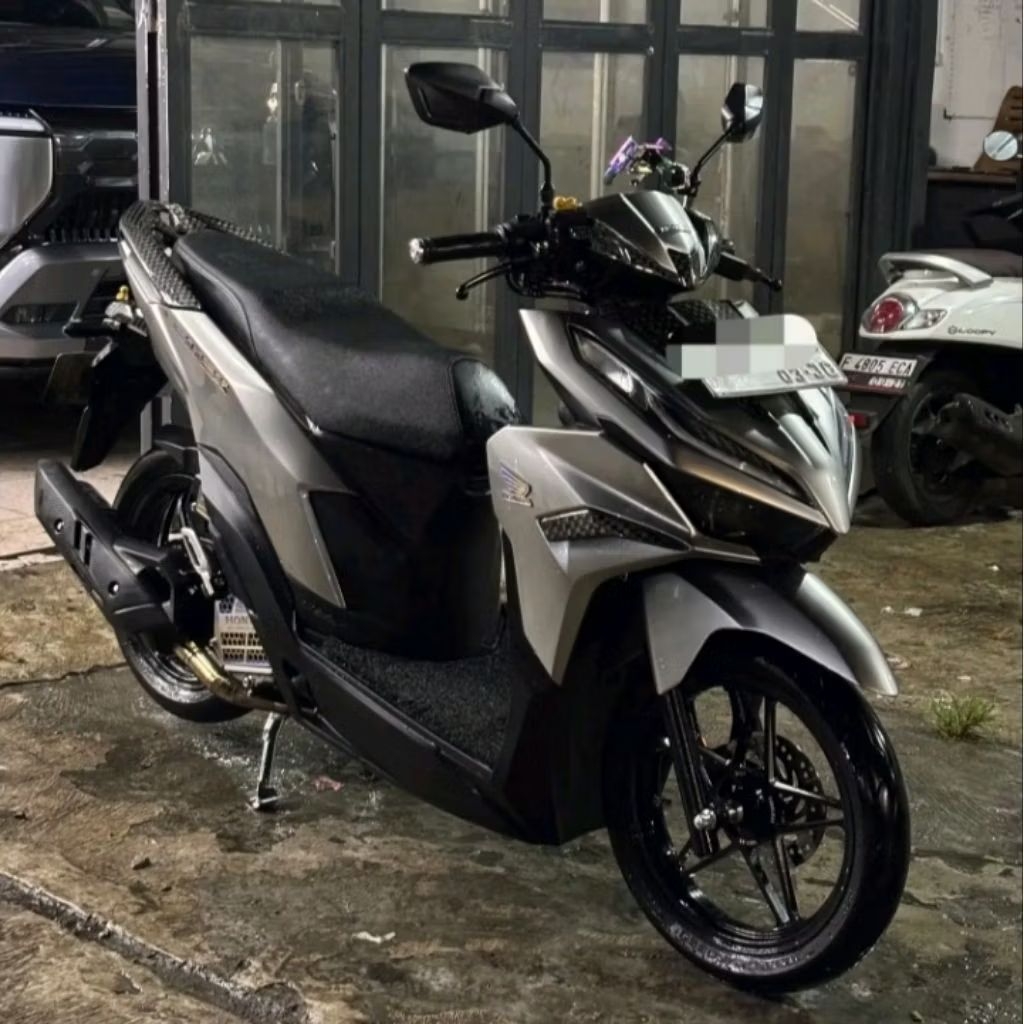 cat motor warna TITANIUM SILVER cat pu  •cat motor • cat mobil • cat otomotif