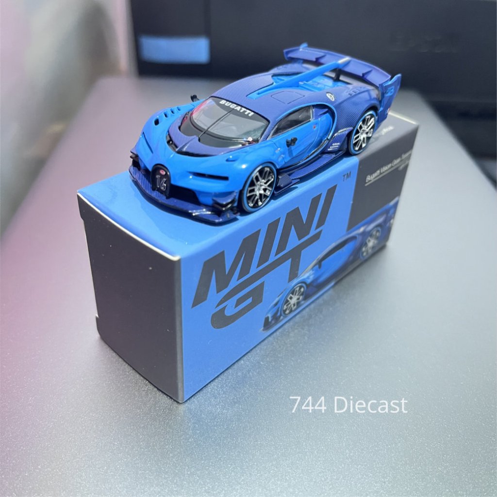 MINI GT 266 Bugatti Vision Gran Turismo Light Blue Blister (Unsealed) Mulus