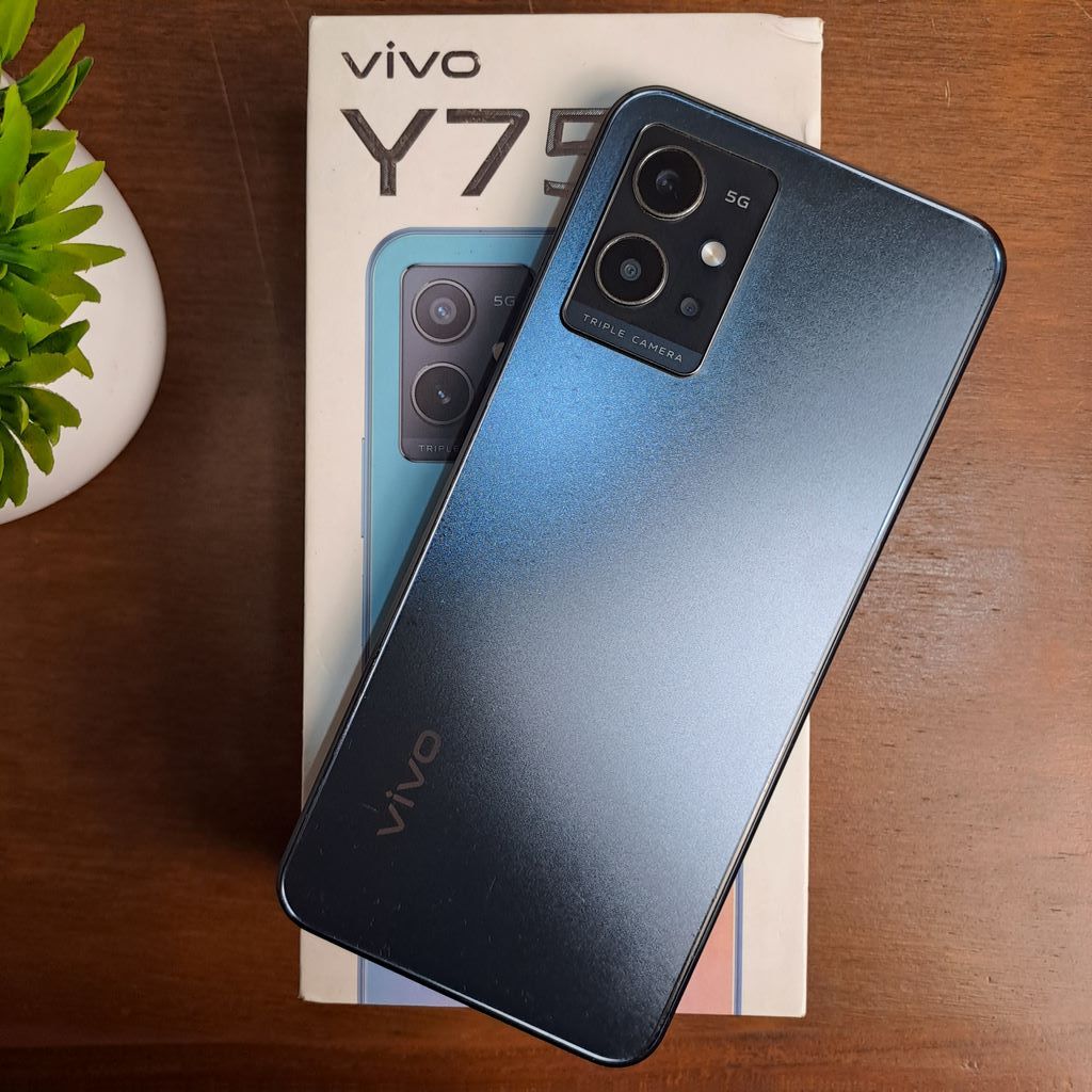 VIVO Y75 5G 8/128GB SECOND BERGRANSI