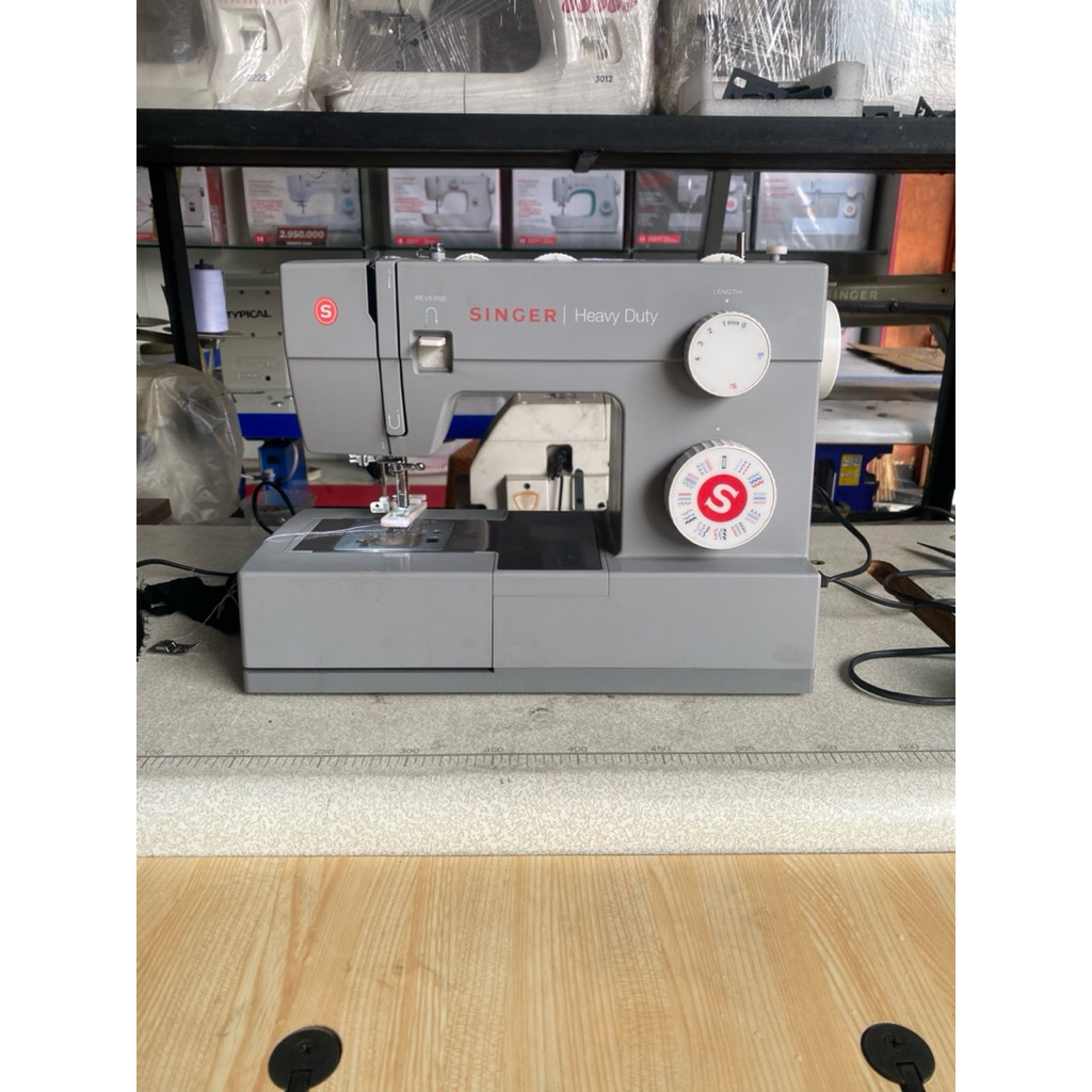 Mesin Jahit Singer 4423 Bekas Second